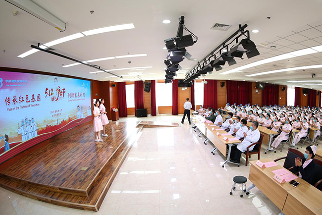 图为表彰大会现场